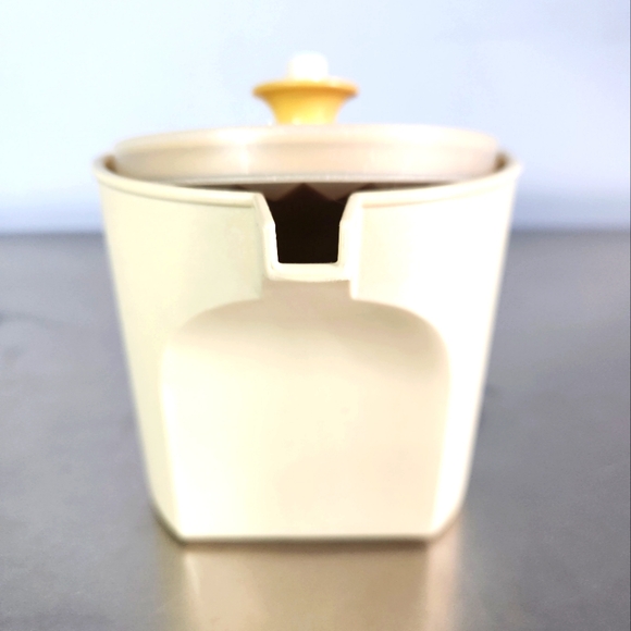 Tupperware Cream Dispenser 1414-2 - Picture 2 of 6